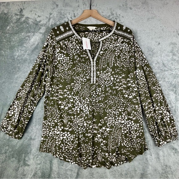 Lucky Brand Top Women 1X Olive Green Floral Embroidered Tassels Split V-Neck - Picture 9 of 16